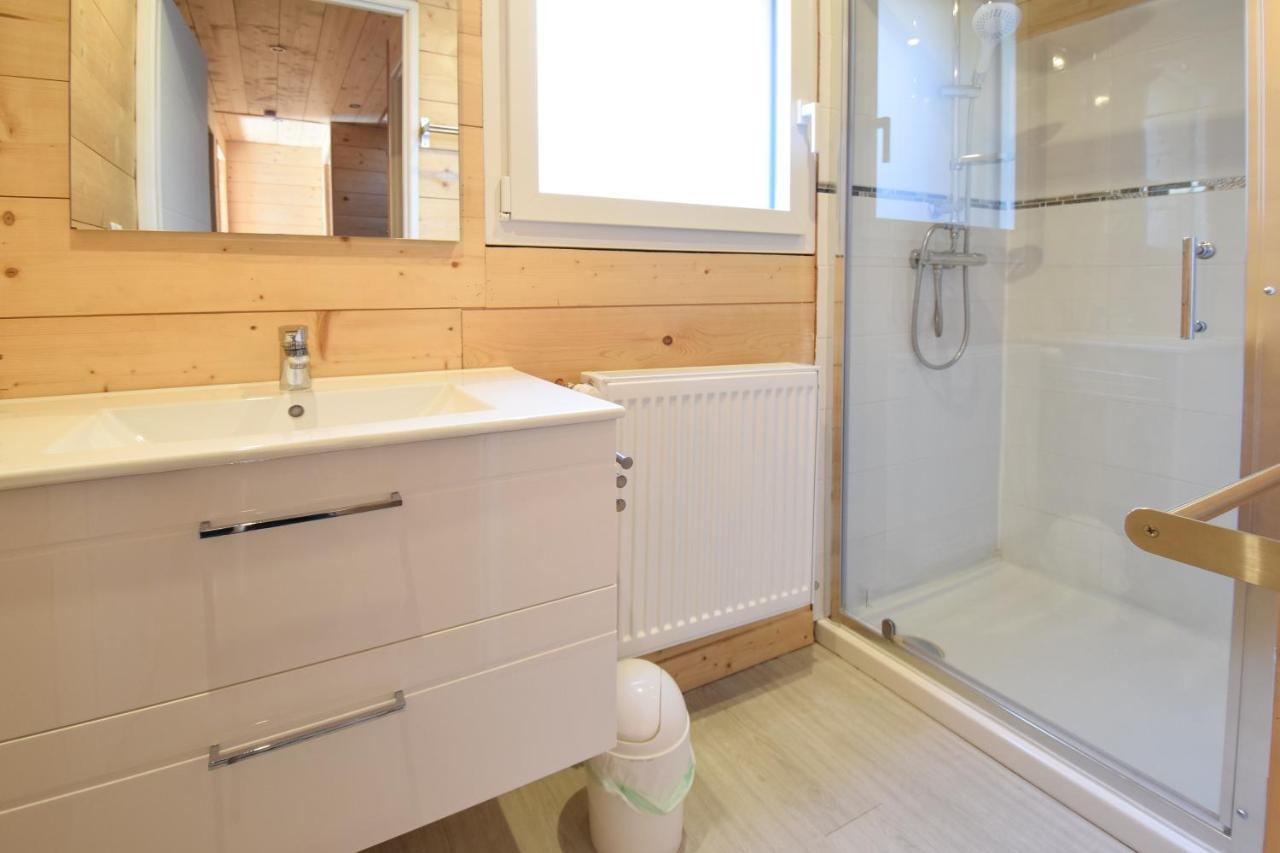 Domaine Du Sauveur Apartment ลูซ-แซ็ง-โซเวอร์ ภายนอก รูปภาพ