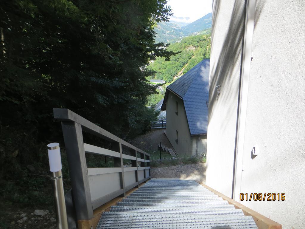 Domaine Du Sauveur Apartment ลูซ-แซ็ง-โซเวอร์ ภายนอก รูปภาพ